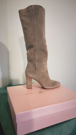 Nude Boots 