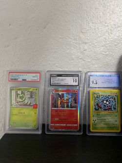 POKÉMON CARDS