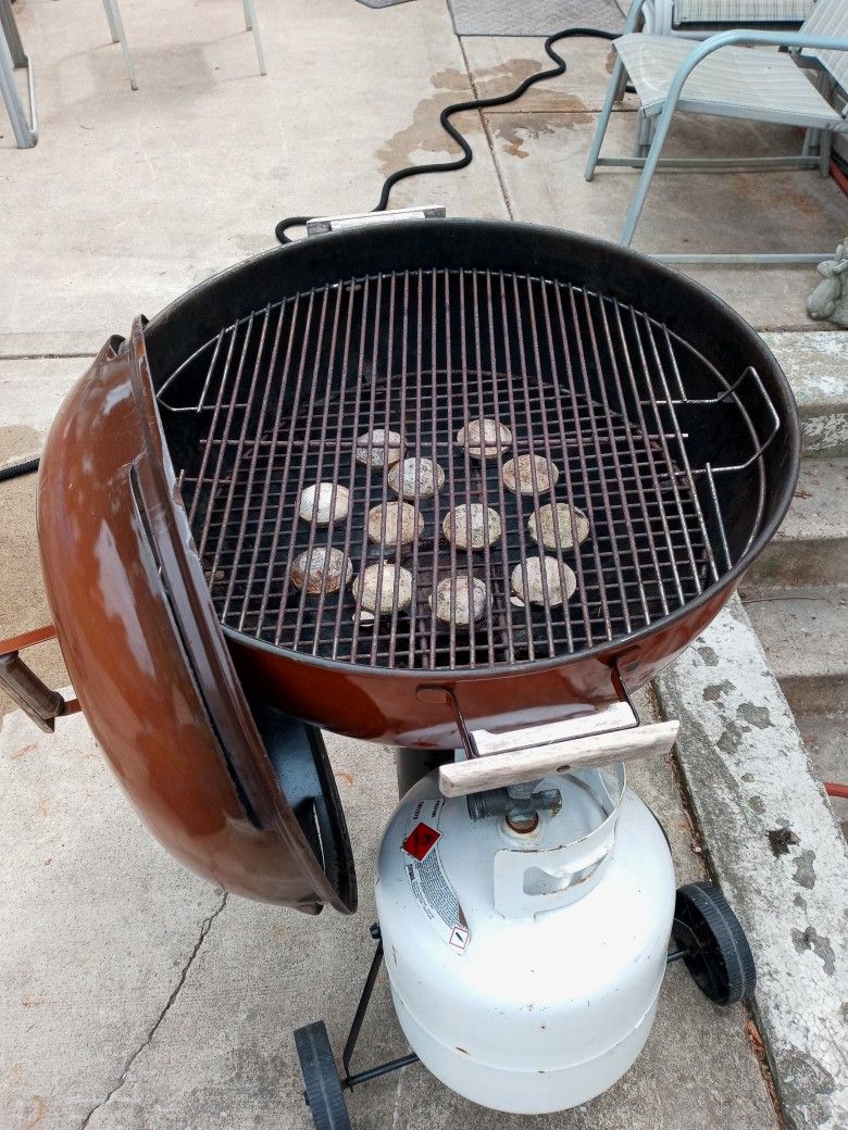 Vintage er Kettle Propane Grill Very Rare 400 Obo for Sale in