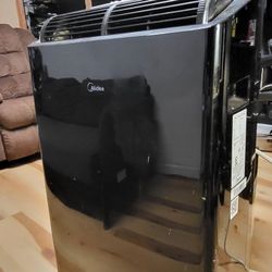 AC Unit Midea
