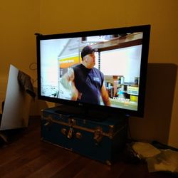 LG 47" Tv