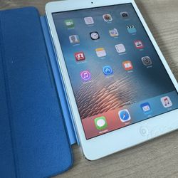 iPad Mini 3 Cell/wifi With Cover 12.6GB 