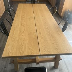 Dinning room table solid wood
