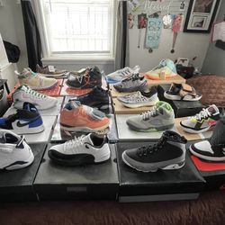 SHOESSSSSSSS SZ 10.5m  One Pair of 7’s! 