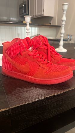 Nike Dunk High CMFT Premium “Red October”