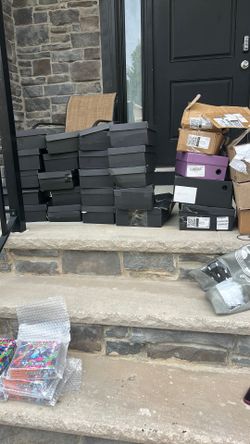 28 pairs of women shoes size ranges 6-11