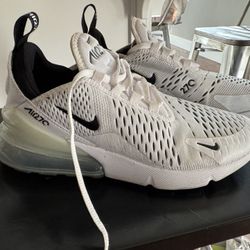 Nike Air Max 270 