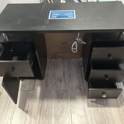 Nail Table For Nail Tech 