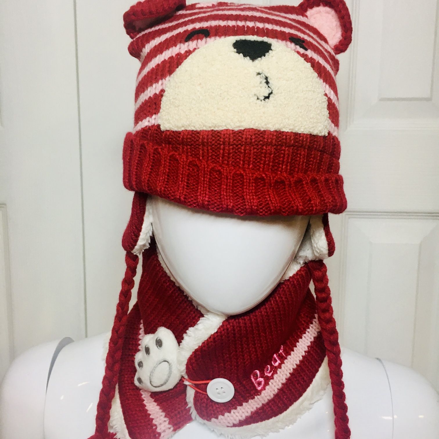 Red 🐻 Toddler woolen yarns Hat and Scarf