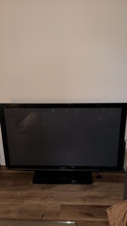 PANASONIC 70 Inch