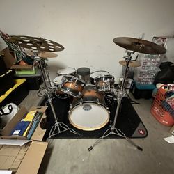 Mapex 6 Piece Drum Kit 
