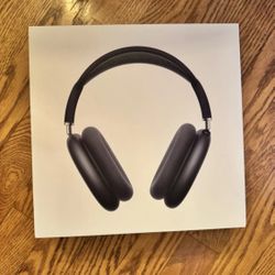 Apple AirPods Max Bluetooth Headphones MWW43AM/A Noise Midnight 2024 USB-C