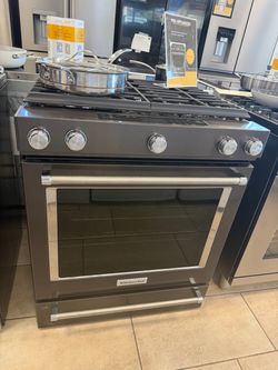 Kitchen Aid gas range