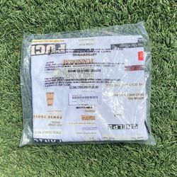 Supreme Cut Out Tee⚪️🔥 size Large in Men for $60‼️‼️