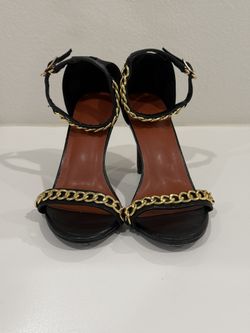Black Heeled Sandals with Gold Chain