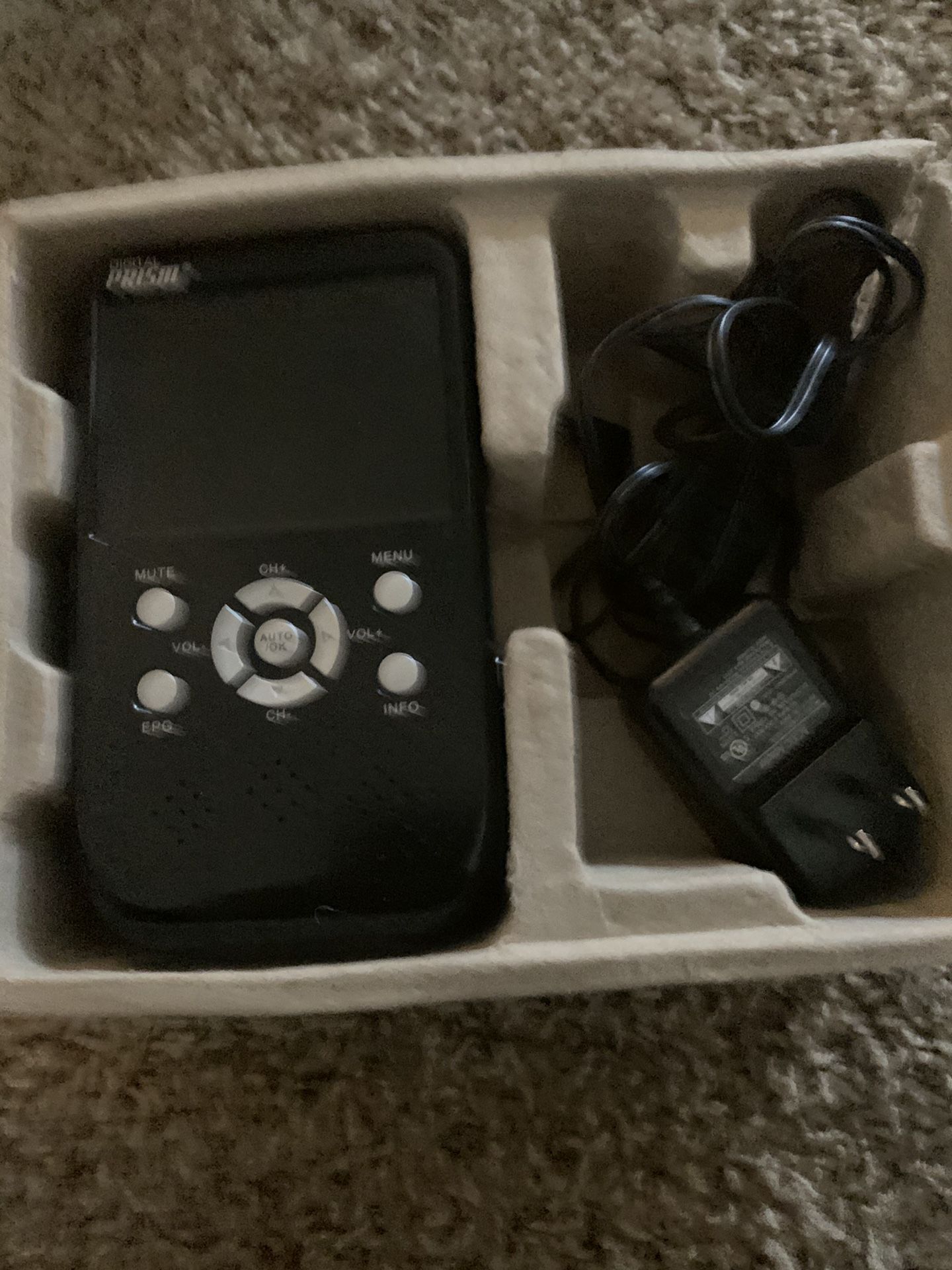 SMALL TV