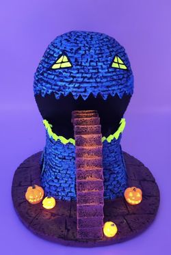 Nightmare Before Christmas Bradford Exchange Village Lizard House
