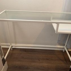 White Desk 