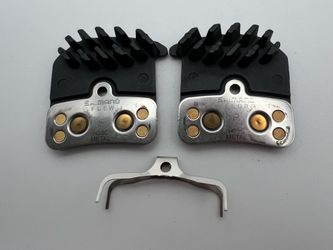 Shimano H03C Metal Disc Brake Pads Ice Tech w/Fins
