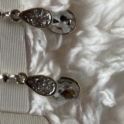 Beautiful Sparkly Silver Dangling Earrings 