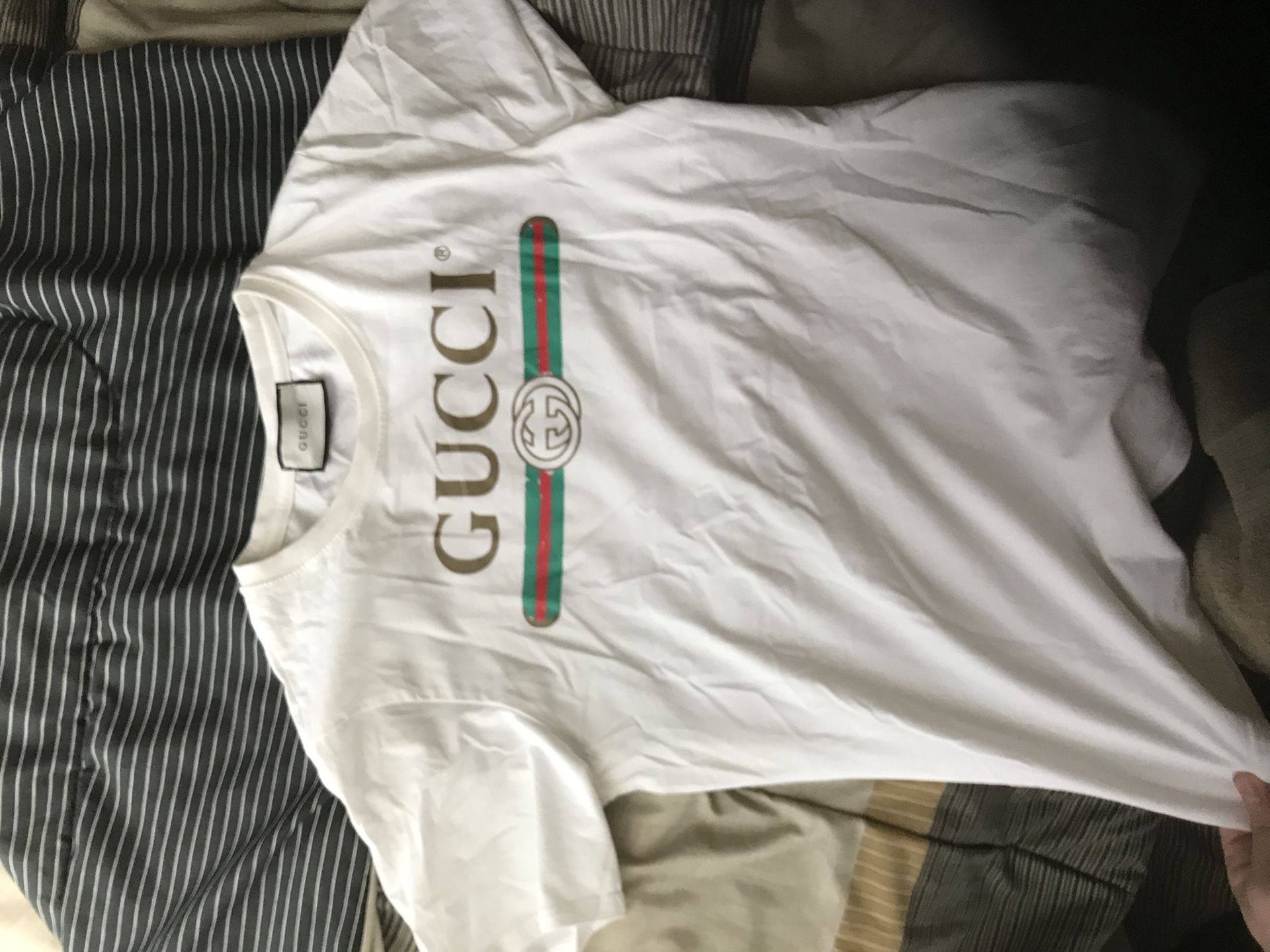Gucci tee size medium