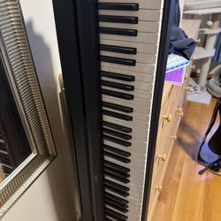 Yamaha Keyboard