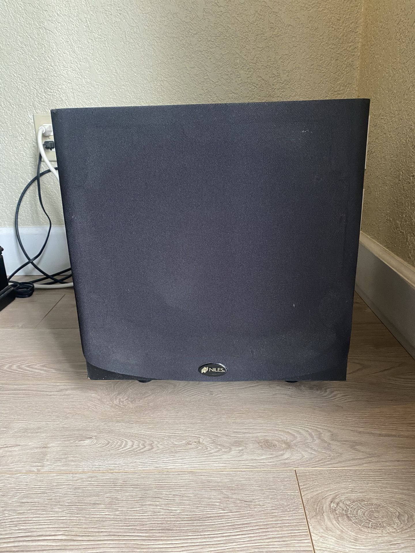 Niles SW 10 Black Subwoofer home audio Speaker