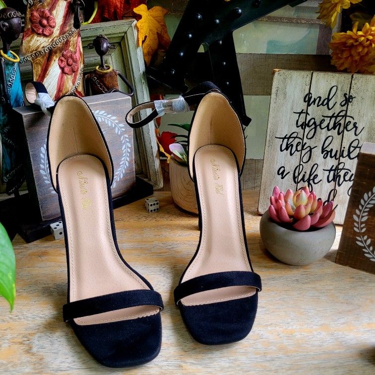 Ninetin Gel Gorgeous Black Platform Heels