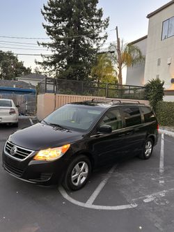 2011 Volkswagen Routan