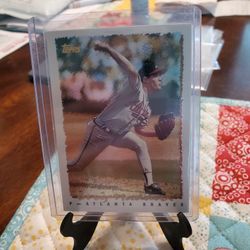 Greg Maddux 1995 Topps Cyber Stats Parallel Baseball Card 