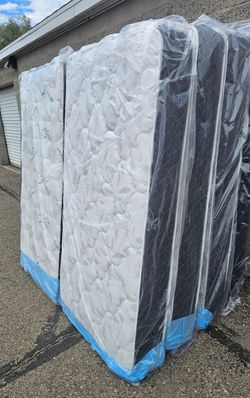 Why Pay More 24hrs Same Day Delivery Se Habla Espanol Twin Mattress 99 Full 159 Queen Bed 179 King 229 California King 229 Frame 69 XL Twin Mattresses