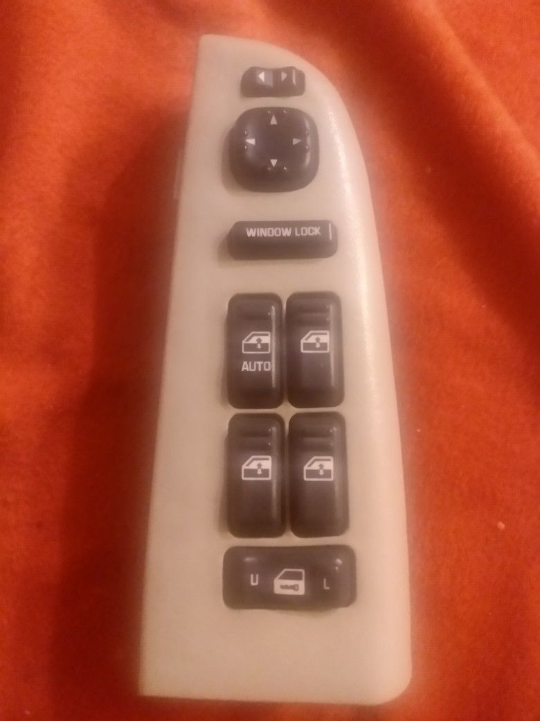 Door Switch Front GMC YUKON 00 01 02