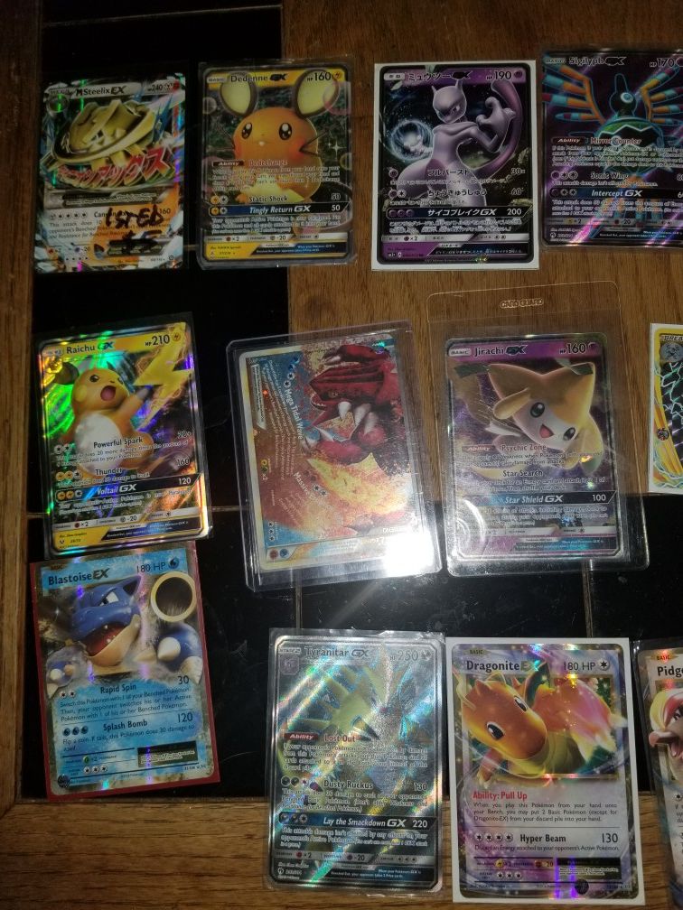 Huge holo and reverse holo pokemon card collection