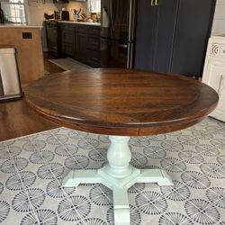 Kitchen/Coffee Table 
