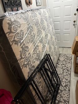 Queen size bed