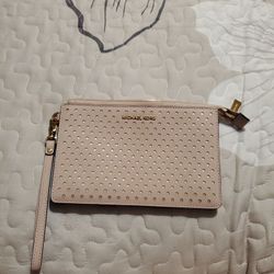 Michael Kors Purse.. 