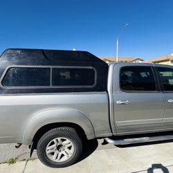 Toyota Tundra Camper Shell (2000-2006)