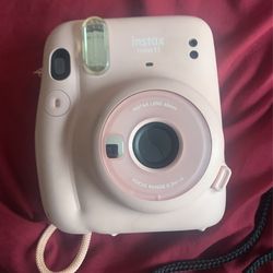 Instax Mini 11 With Picture Film And Camera Kit