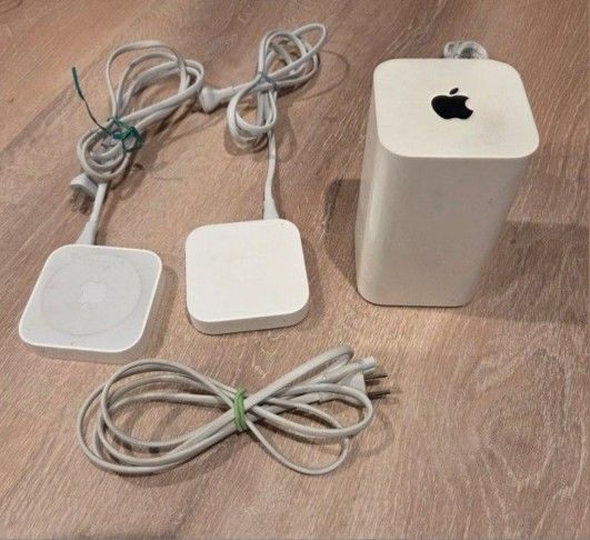 Apple AirPort Router