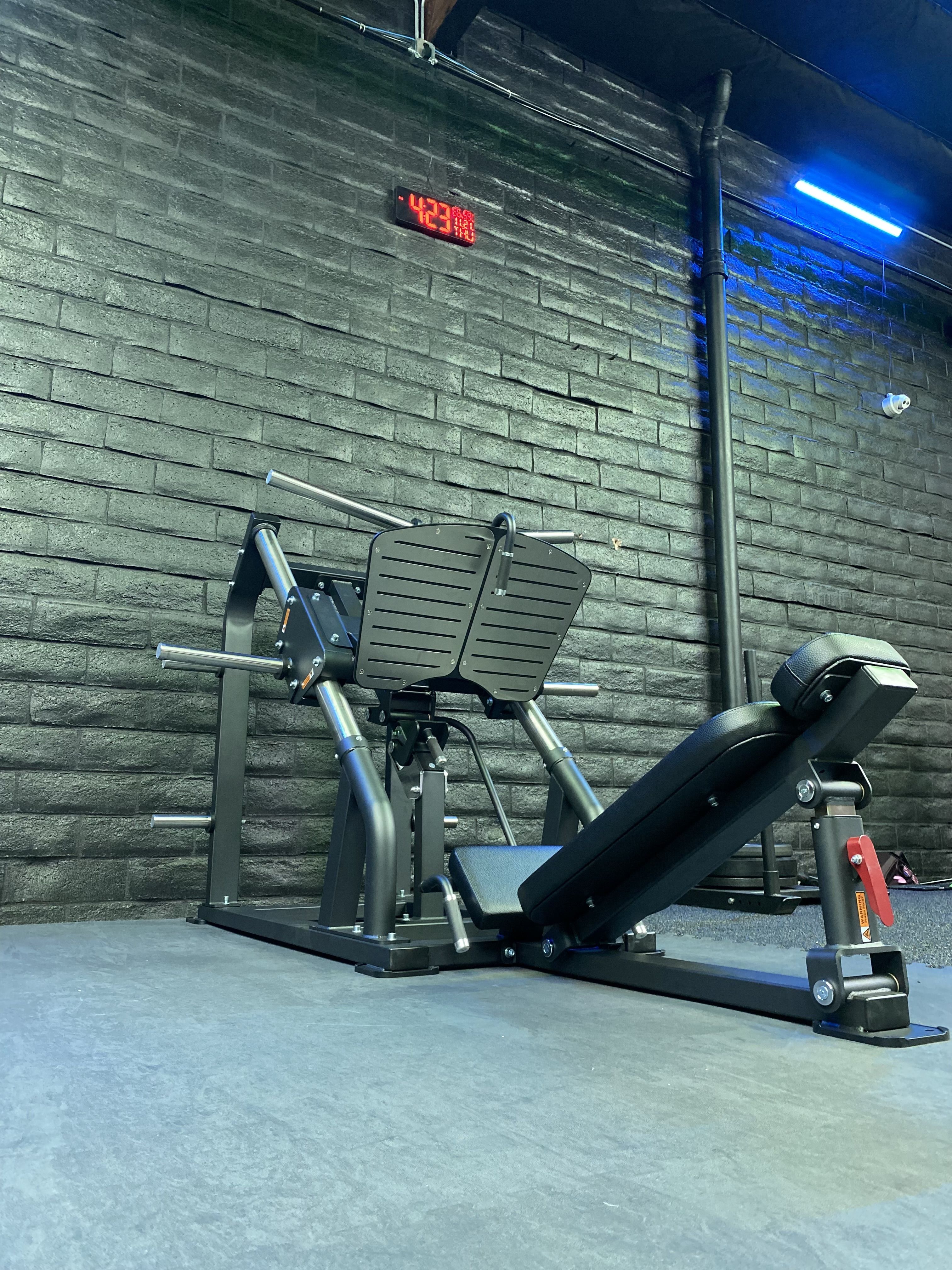 New-Leg Press- Adjustable-Heavy duty- Beefy-Commercial-Brand New-
