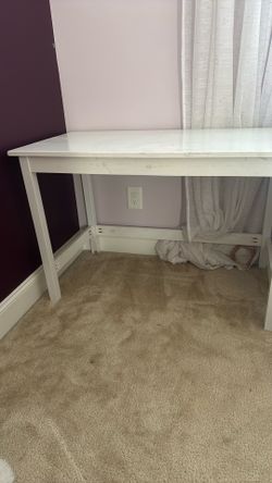 Kids study desk