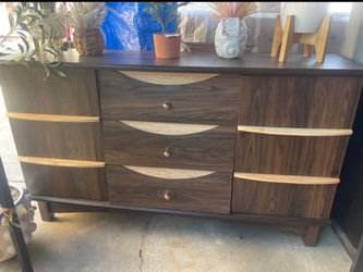 Mid-Century Modern 3-Drawer Wood Dresser