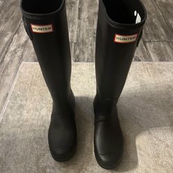 Hunter Tall Women’s Black Rain Boots Size 9