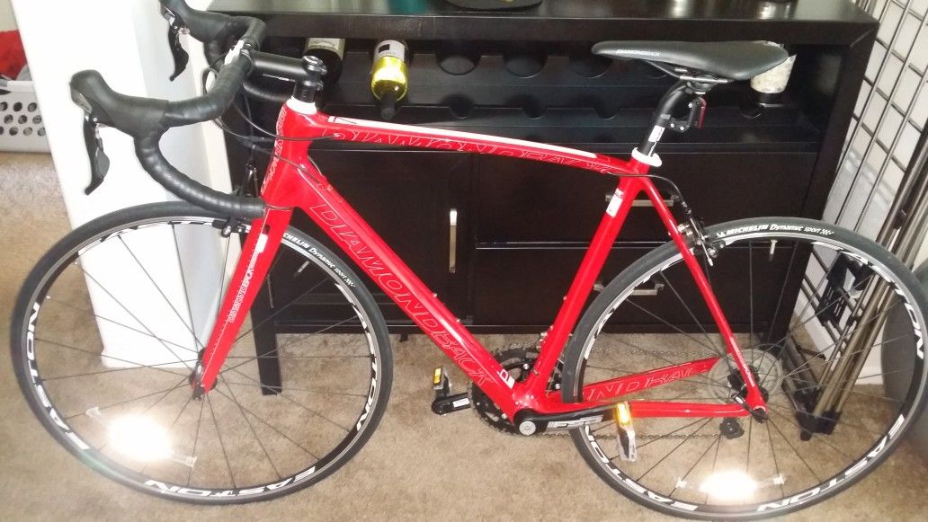 Carbon fiber DB podium 7 frame with shimano gear set