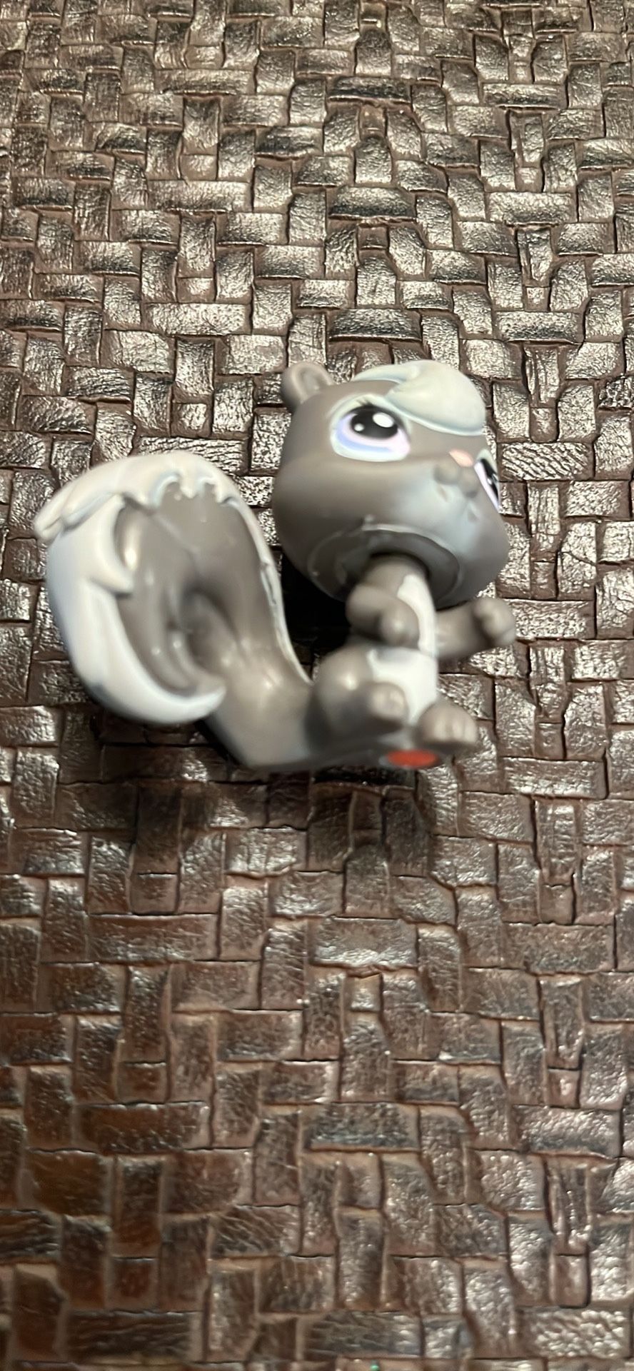 Littlest Pet Shop LPS 132 Gray Squirrel Skunk Purple Pink Dot Eyes