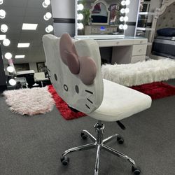 Hello Kitty Swivel Chair