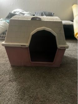 Petmate Brik Hauz dog house