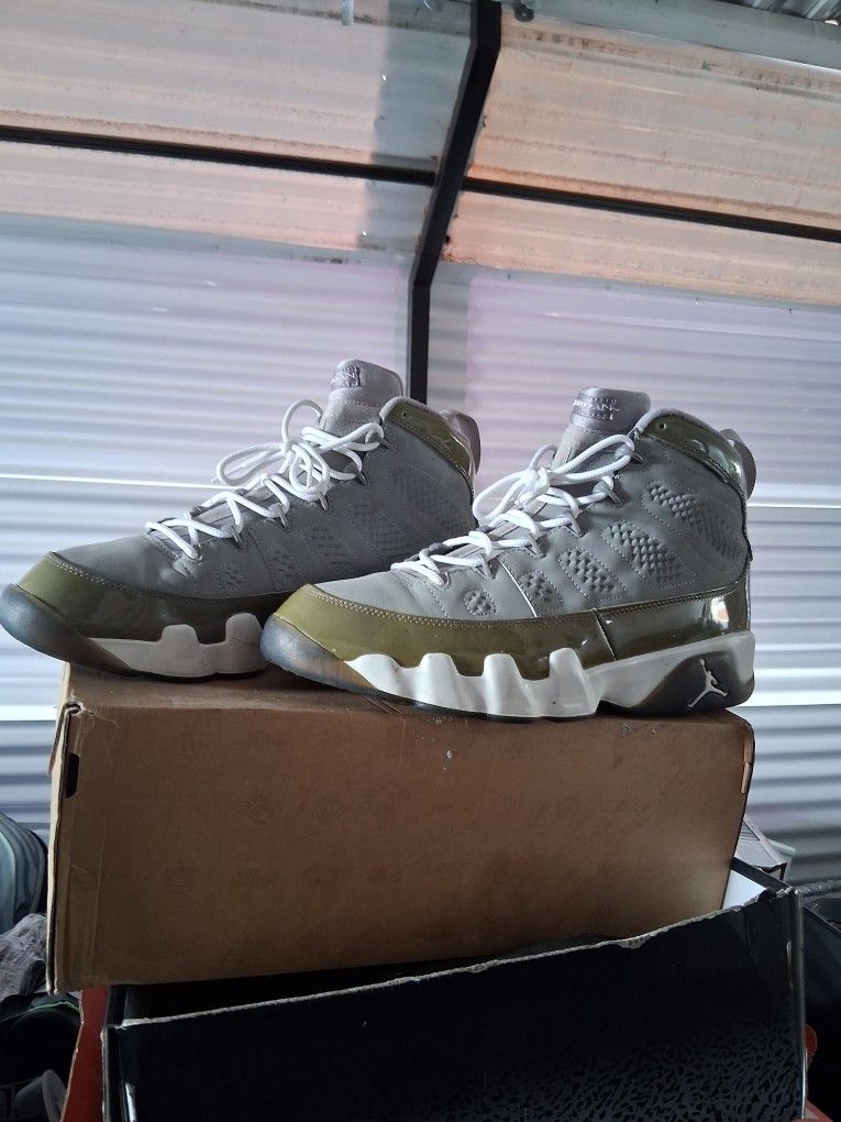 Jordan 9 Retro