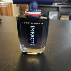Tommy Hillfiger  IMPACT intense
