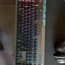 Logitech G915 Lightspeed Wireless Keyboard